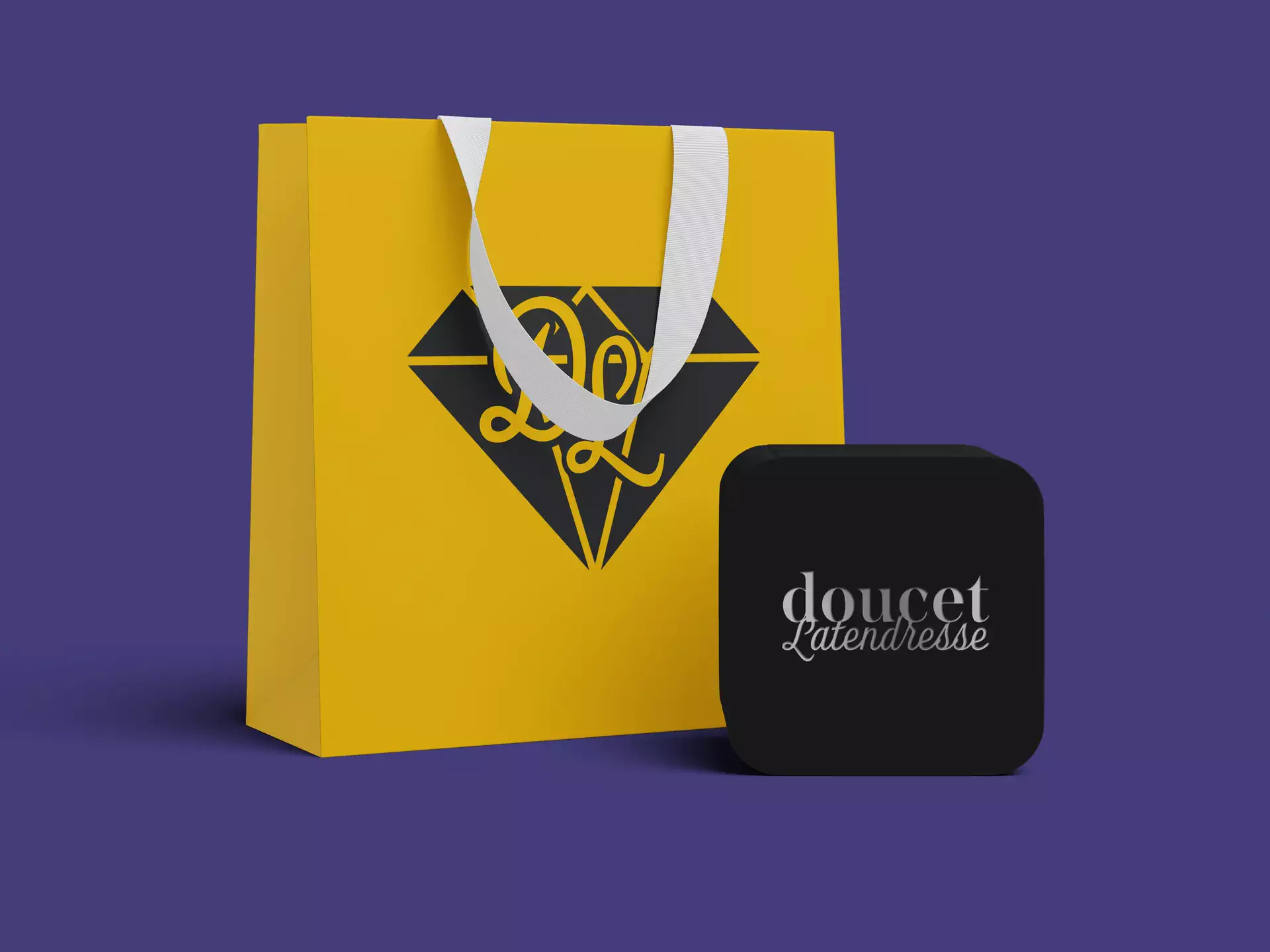 Sac et pochette à bijoux.